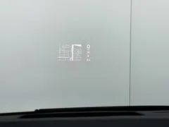 2024 Li Auto MEGA Ultra, белый — фото 18