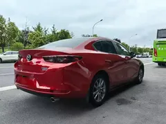 2021 Mazda 3 1.5L AT — фото 7