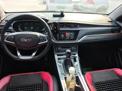 2021 Geely Emgrand UP 1.5L CVT, белый — фото 12