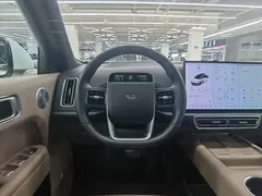 2025 Li Auto L9 Smart Refresh, белый — фото 8