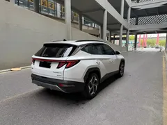 2023 Hyundai Tucson L 1.5T AT 2WD DLX Luxury, белый — фото 6