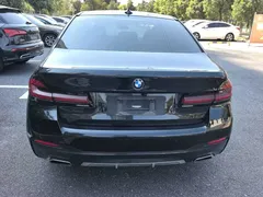 2022 BMW 5 Series 525Li M Sport Package, чёрный — фото 9