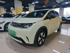 2025 BYD Dolphin Smart Driving 420km Freedom EV, белый — фото 1