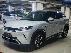 2024 BYD Yuan UP 401km Leading — фото 1