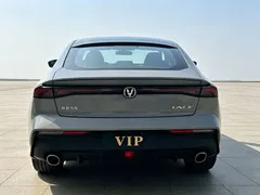 2022 Changan UNI-V 1.5T Premium — фото 8