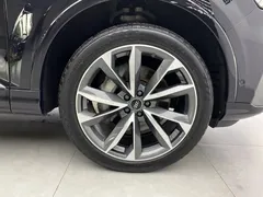 2021 Audi Q7 55 TFSI quattro S line Sport, чёрный — фото 6