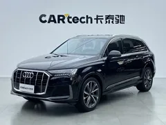 2021 Audi Q7 55 TFSI quattro S line Sport, чёрный — фото 9