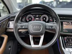 2021 Audi Q7 55 TFSI quattro S line Sport, чёрный — фото 13