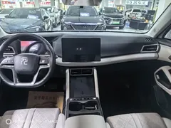 2025 BYD Yuan UP Smart Driving 401km Vitality, белый — фото 9
