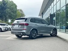 2022 BMW X5 30Li Premium M Sport Package — фото 7