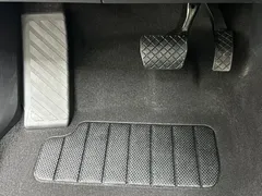 2022 Volkswagen Tayron 280TSI 2WD Luxury, белый — фото 13
