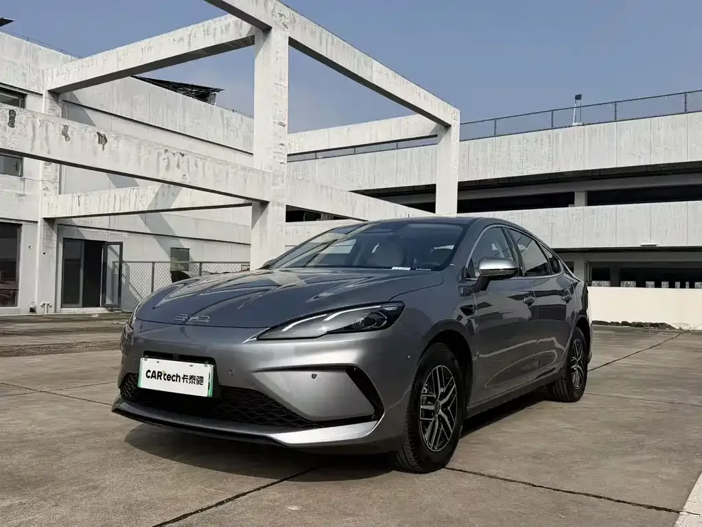 2025 BYD Seal 05 PHEV 120KM Smart Driving Flagship