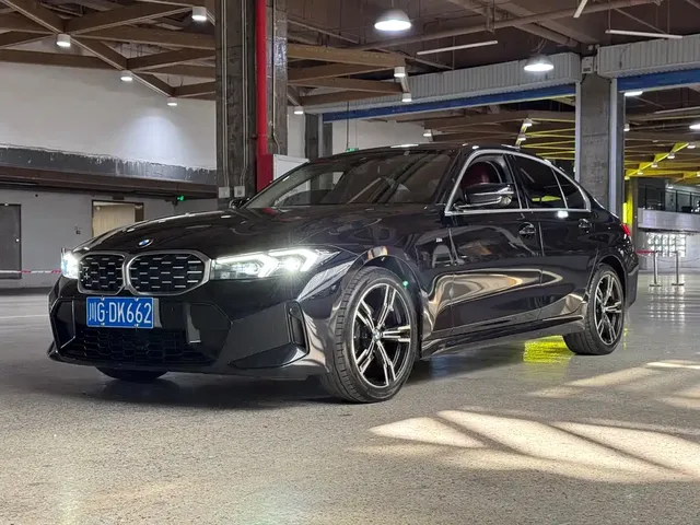 2024 BMW 3 Series 325i M Sport Package