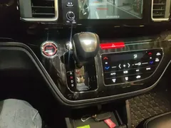 2019 Honda Elysion 2.0L Hybrid Luxury — фото 10
