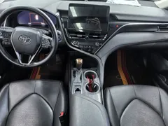 2021 Toyota Camry 2.5G Luxury, чёрный — фото 9