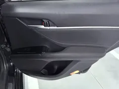 2021 Toyota Camry 2.5G Luxury, чёрный — фото 13
