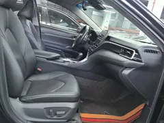 2021 Toyota Camry 2.5G Luxury, чёрный — фото 14