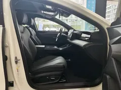 2025 BYD Qin L EV 545km Superior, белый — фото 17