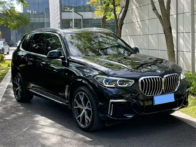 2023 BMW X5 40Li Premium M Sport Night Package