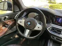 2023 BMW X5 40Li Premium M Sport Night Package, чёрный — фото 12