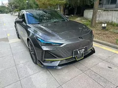 2022 Changan UNI-V 1.5T Sport — фото 3