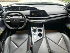 2022 Changan UNI-V 1.5T Sport — фото 4