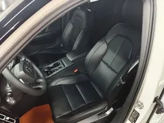2022 Volvo XC40 4WD Fashion, белый — фото 15