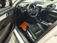 2022 Volvo XC40 4WD Fashion, белый — фото 16