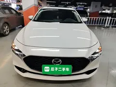2021 Mazda 3 2.0L AT, белый — фото 3