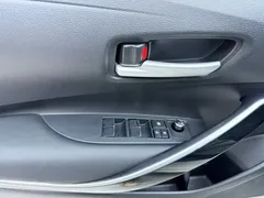 2022 Toyota Levin Hybrid 1.8H E-CVT Luxury, белый — фото 8
