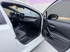 2022 Toyota Levin Hybrid 1.8H E-CVT Luxury, белый — фото 20