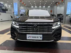 2020 Volkswagen Touareg 3.0TSI, чёрный — фото 2