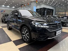 2020 Volkswagen Touareg 3.0TSI, чёрный — фото 3