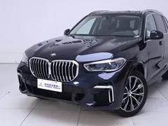 2022 BMW X5 30Li Premium M Sport Package, чёрный — фото 3