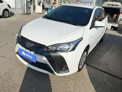 2021 Toyota Yaris L Zhixuan 1.5L CVT Leading, белый — фото 1