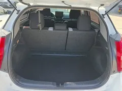 2021 Toyota Yaris L Zhixuan 1.5L CVT Leading, белый — фото 4