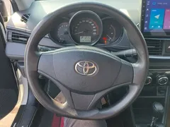 2021 Toyota Yaris L Zhixuan 1.5L CVT Leading, белый — фото 15