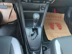 2021 Toyota Yaris L Zhixuan 1.5L CVT Leading, белый — фото 16