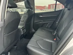 2021 Toyota Camry 2.0G Luxury — фото 6
