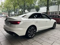 2023 Audi A4L 40 TFSI Luxury Dynamic, белый — фото 13