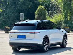 2023 Nio ES8 100kWh Signature, белый — фото 11