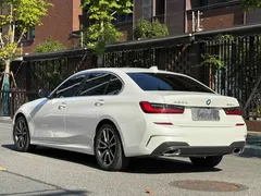 2021 BMW 3 Series 325Li M Sport Package, белый — фото 16