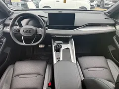 2023 Geely Preface 2.0TD, зелёный — фото 8