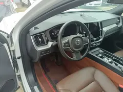 2022 Volvo XC60 4WD Zhiyi Luxury, белый — фото 10