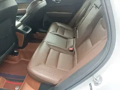 2022 Volvo XC60 4WD Zhiyi Luxury, белый — фото 17