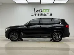 2022 BMW X5 30Li Premium M Sport Package, чёрный — фото 3