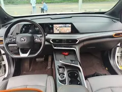 2022 Changan UNI-T 1.5T Premium, белый — фото 10