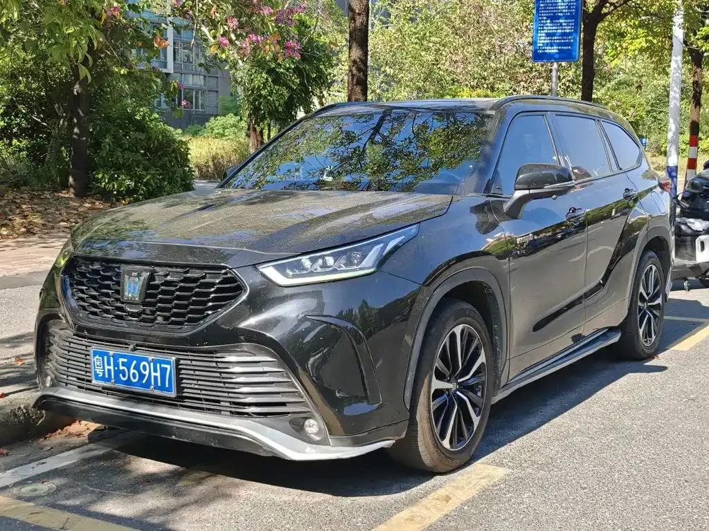 2021 Toyota Crown Kluger 2.5L Hybrid 4WD Luxury