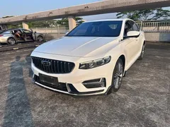 2023 Geely Preface 1.5TD Kunlun, белый — фото 1