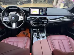 2022 BMW 5 Series 525Li M Sport Package, чёрный — фото 10